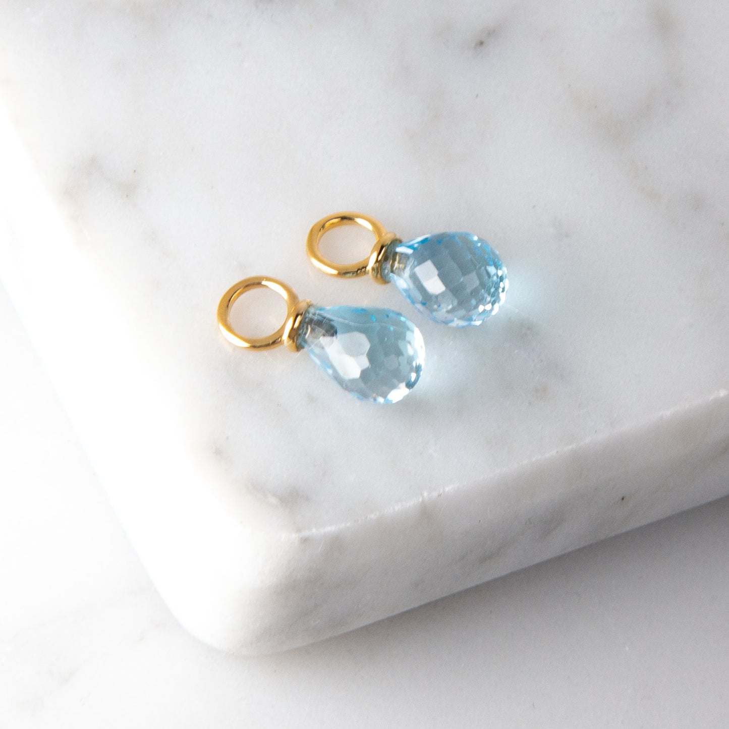 Rebel Liz - Hänge guld - Bästsäljare åter i lager